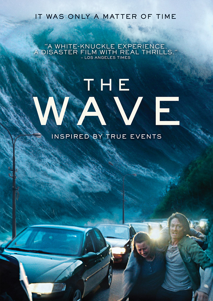 Bølgen film poster with dramatic wave imagery